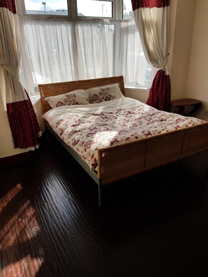 Cozy Guest House Luton  Dış mekan fotoğraf