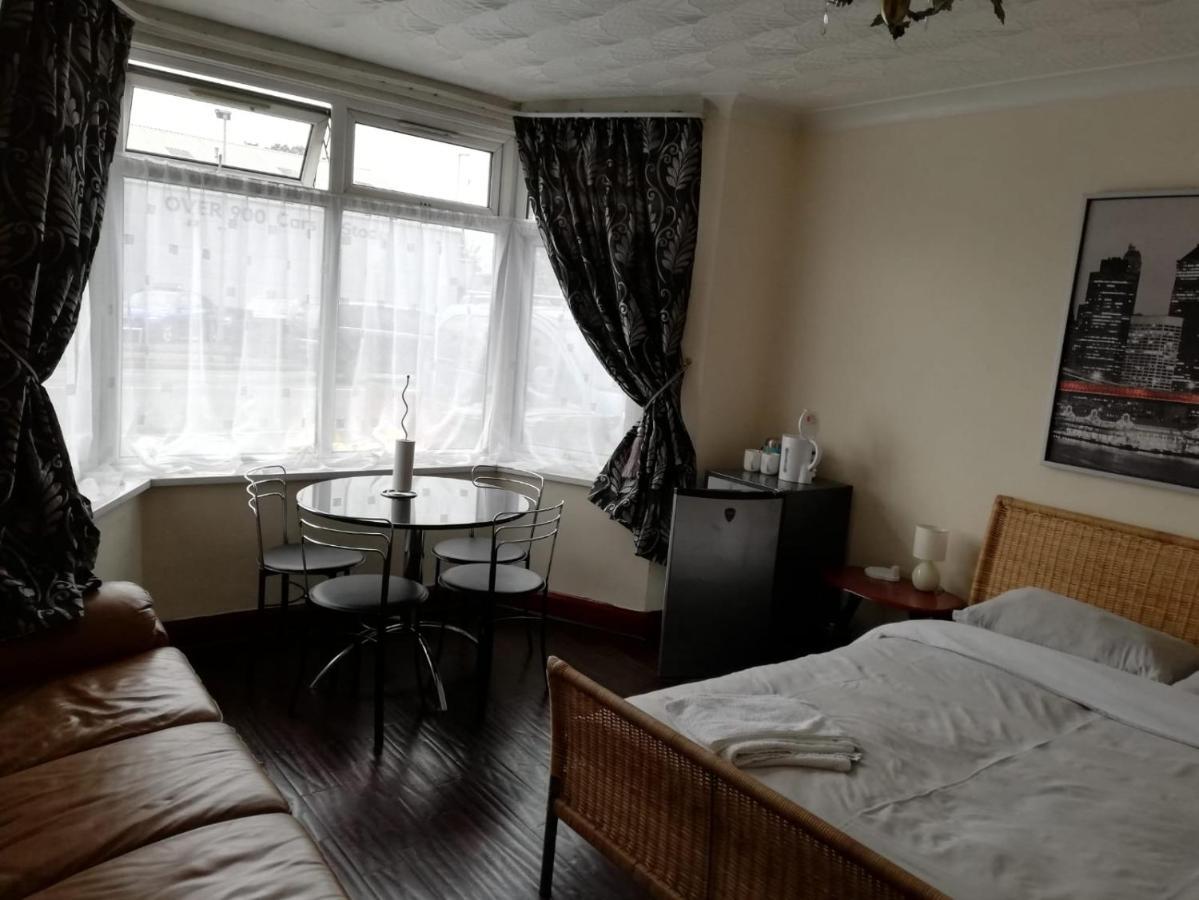 Cozy Guest House Luton  Dış mekan fotoğraf